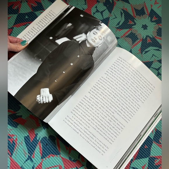 Audrey Hepburn Style Book - Picture 6 of 9